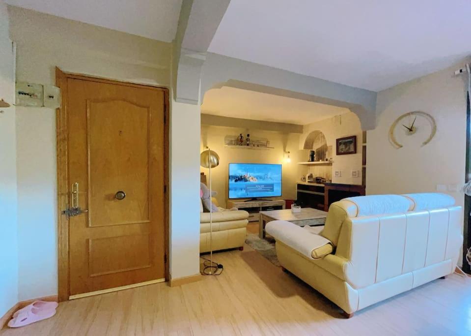 Apartamento De Lujo Vergel Suite San Martín de Valdeiglesias Exterior foto